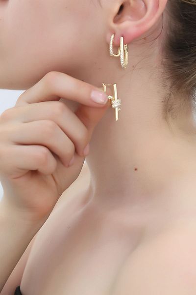 Moka Shopin Mokashopin Earring Gold2 - 19119.1805 Model Earrings
