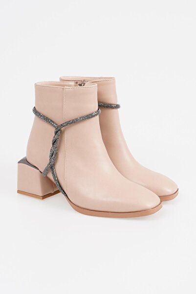 CZ London Women's Heeled Boots Round Toe Shoes with Knot Accessory