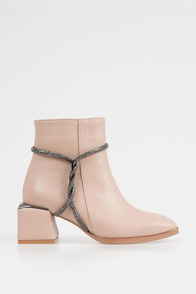CZ London Women's Heeled Boots Round Toe Shoes with Knot Accessory