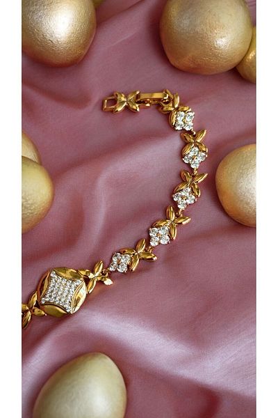 İNN JEWELLERY Xuping Figure Bracelet - Non-Tarnish and Antiallergic