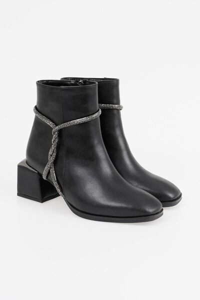 CZ London Women's Heeled Boots Round Toe Shoes with Knot Accessory