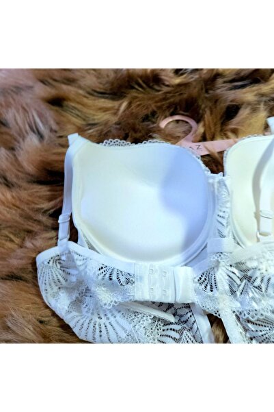 berz wear Women's Lace Padded Underwire Ecru Bra Set