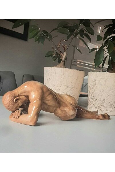 HM DESİGN Dekoratif Yatan Adam Heykel Biblo