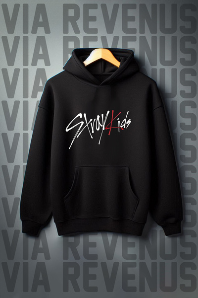 Vordevia سويت شيرت Stray Kids مطبوع - مقاس واسع، جيب الكنغر، 3 خيوط نقطية