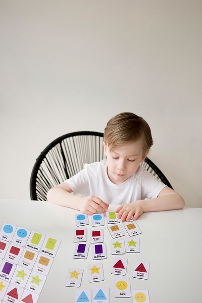 Ceo Design Montessori Toy - Colors and Geometric Shapes Themed Wooden Training Cards