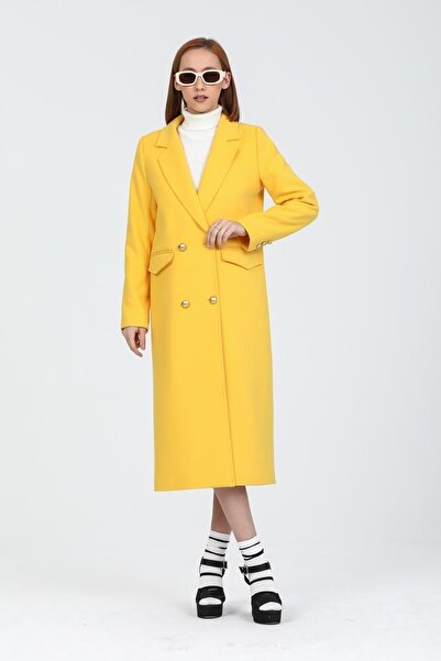 Pitti Women's Yellow Gold Buttoned Long Coat