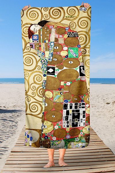 Sozakko The Kiss Gustav Klimt Beach Towel