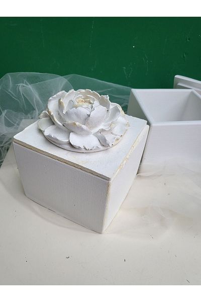 laydahobi Decorative with Flower Cover