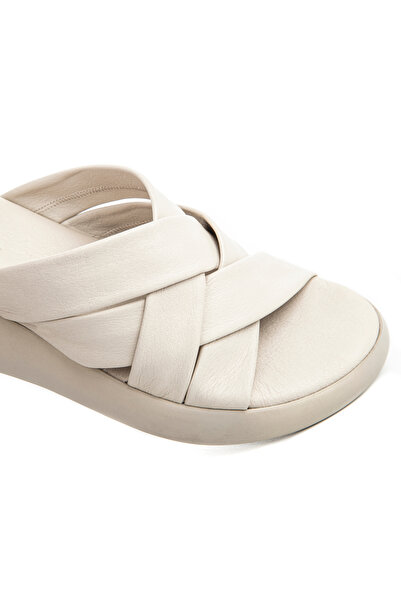 Hush Puppies Atata ( 624205 ) Anatomical Sole Genuine Leather Women's Slippers - Cross Banded