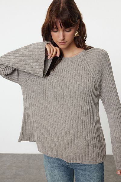Trendyol Collection Mink More Sustainable Wide Fit Pulover din tricot din bumbac cu detaliu peplum TWOAW25KZ00305