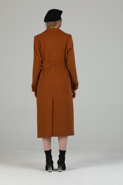 Pitti Women's Tan Buttoned Coat