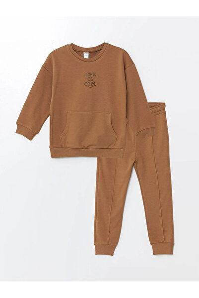 LC Waikiki LCW Baby - fekete nyakú, nyomott kisfiú pulóver és melegítőnadrág szett 2 darabból