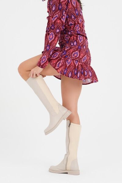 CZ London Női, fűző nélküli, cipzáras térdig érő rövid sarkú sztreccs csizma