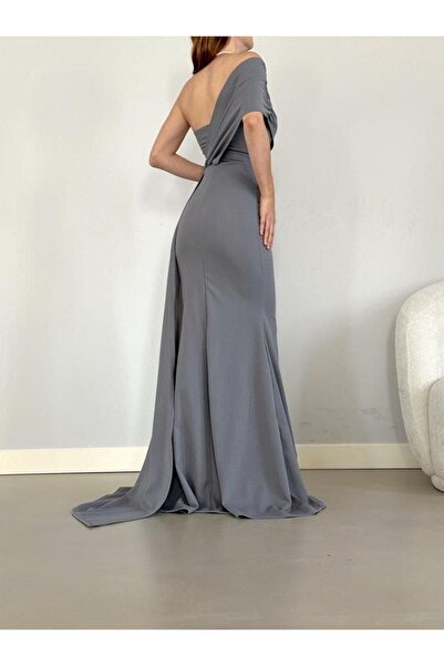 WoolnClyde Γυναικείο γκρι γιακά Madonna με μονό κοντό μανίκι ουρά Λεπτομερές μάξι μακρύ βραδινό φόρεμα με ντραπέ