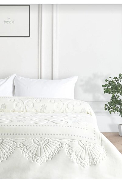 Nesrin Блискуча рельєфна ковдра для двох осіб