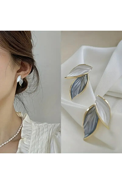 maia 4 Yaprak Mavi Vintage Minik Çivi Küpe