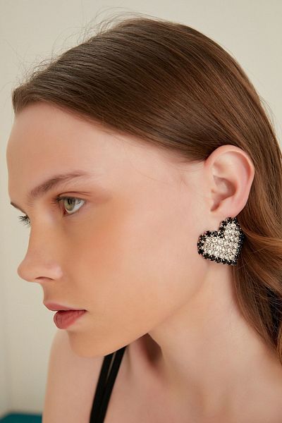 Furtek Aksesuar Women's Black and White Compressed Stone Heart Model Daily Evening Dress Wedding Party Henna Prom Prom Earrings