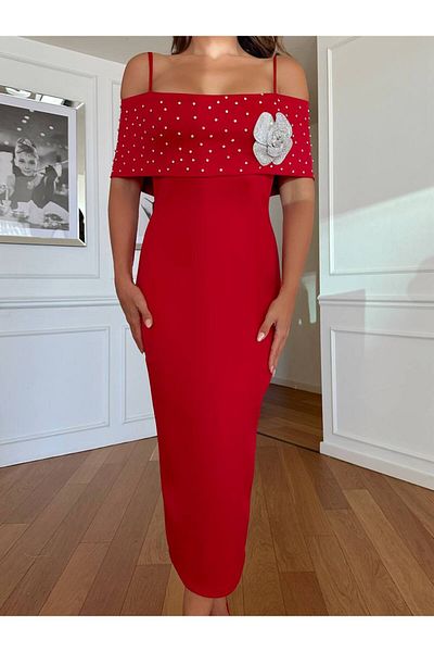 1Moda1Tarz Κόκκινο εισαγόμενο ύφασμα με μαργαριτάρια και πέτρες με λεπτομέρεια τριαντάφυλλο Ειδικού Σχεδιασμού Κρεμαστό Φόρεμα