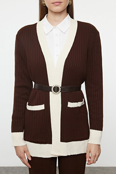 Trendyol Modest Tmavě hnědý pletený svetr se šňůrkou a sada kalhot - TCTAW25US00003