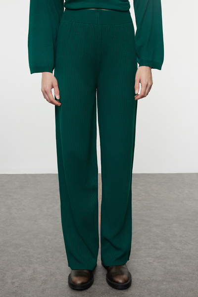 Trendyol Modest Πλεκτό κοστούμι σμαραγδί πράσινο γιακά πόλο - TCTAW25US00039