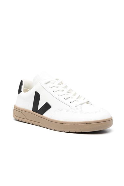 VEJA Xd 0203640 Model tenisek - Pohodlné a stylové
