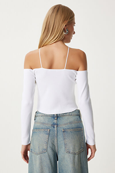 Happiness İstanbul Ecrufarbene Strickbluse für Damen – gekreuzte Schnüre, FN03340