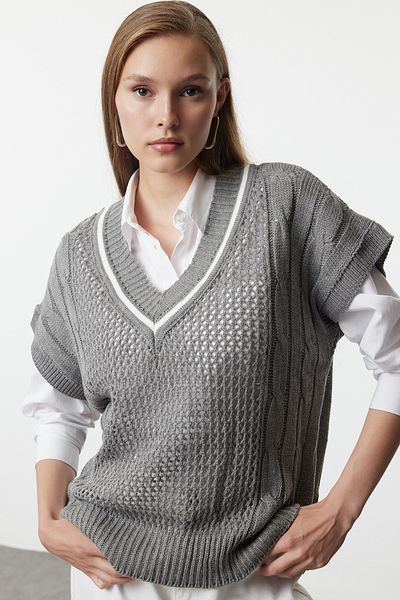 Trendyol Collection V-Neck Gray Knitwear Sweater - Wide Fit, Openwork TWOAW25SV00020