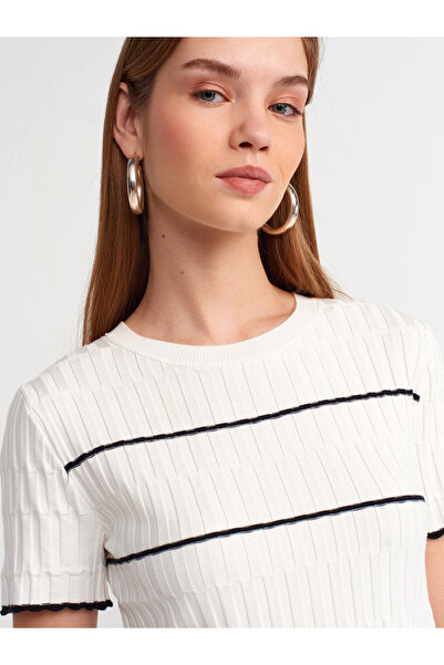 Dilvin 10564 Πλεκτό με λαιμόκοψη και ρίγες - εκρού-μαύρο