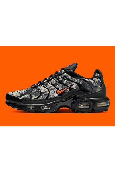 Nike Air Max Plus Camouflage 'Black Safety Orange'