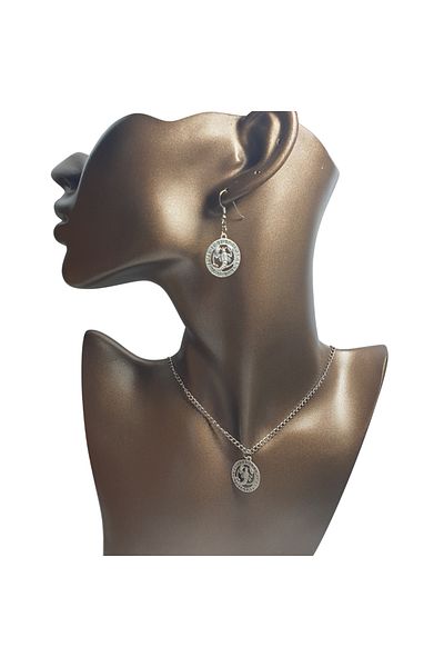 Ororabutik 25mm Scorpio Figured Necklace and Earring Set