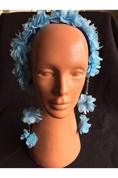 GÜVEN Design Maternity Crown with Blue Flower Earrings