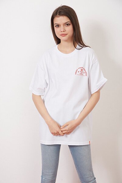 Eazy Co Tricou cu mânecă scurtă cu imprimeu supradimensionat unisex Eazy White Feelings