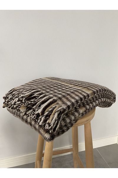 BLANTUR Throw Natural 100% Sheep Wool TV Blanket - Black Checkered