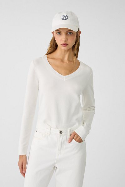 Stradivarius V-Neck Basic Knitwear Sweater