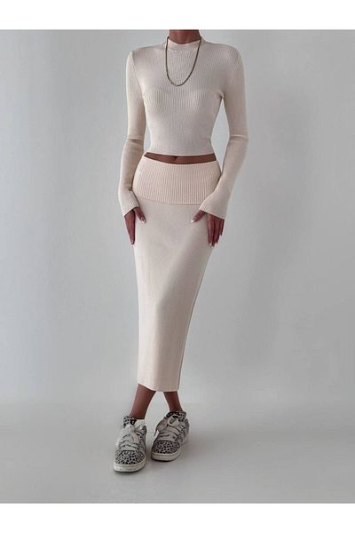 My Blog Stretchy Fitted Cream Knitwear Skirt and Blouse Set