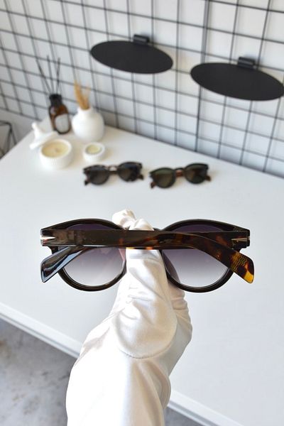 LOOKUP Unisex Sunglasses with Uv 400 Protection - Hinged Handle Model Women Men