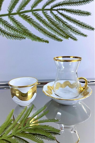 DECOSTYLE 18 Piece Glass Cup Porcelain Plate and Porcelain Mirali Tea Set