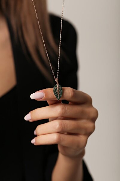 Eva Jewelry Zeytin Model Zümrüt Taşlı 14 K Rose Gold Kaplama Kadın Kolye