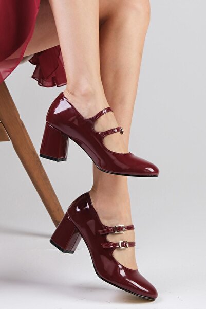 Mio Gusto Tiana Burgundy Round Toe Women's Patent Leather Heeled Shoes