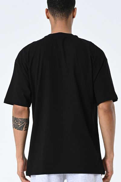 AMAZING CRASH Μαύρο μπλουζάκι Unisex με στάμπα με λαιμόκοψη Oversize