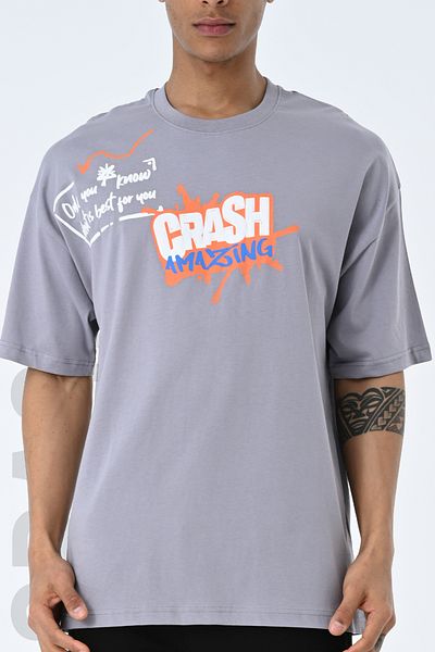 AMAZING CRASH Μπλουζάκι Unisex με στάμπα με γκρι λαιμόκοψη