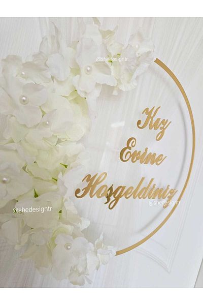 s'he design Large Size Girl / Bridal House Transparent and Gold Plexy Door Decoration and White Elastic Door Towel