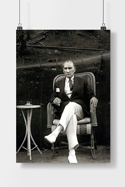 Luna Marissa Atatürk  Poster Çerçevesiz Duvar Posteri