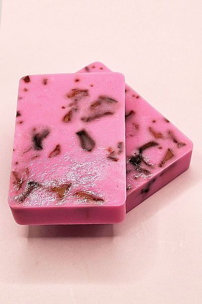 FANTASTİK SANAT ATÖLYESİ Set of 2 - Isparta Rose Soap with Rose Oil, Rose Scent and Rose Petal Particles - 80 grams x 2