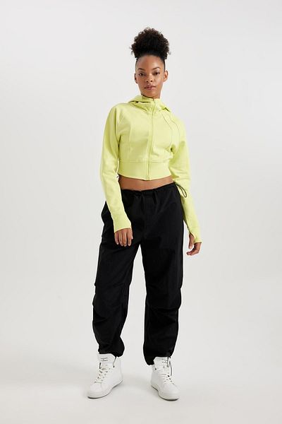 DeFacto Lange Jogginghose mit flexiblen Bündchen - Parachute Pockets B1973ax23au