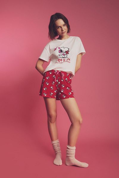 DeFacto Snoopy Short Sleeve Shorts Pajamas Set - Fall In Love B6205ax24sp