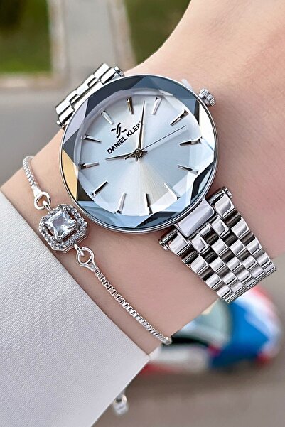 Daniel Klein Gümüş Renk Hediye Paketli Kadın Kol Saati ve Bileklik