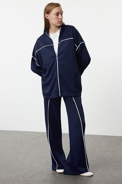 Trendyol Modest Marineblaues Strickoberteil- und Unterteil-Set – TCTAW25US00101 mit Paspeldetail