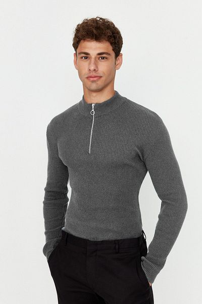 Trendyol Collection Geräucherter, halbgeräucherter Strickpullover aus Baumwolle mit Rollkragen TMNAW20KZ1034
