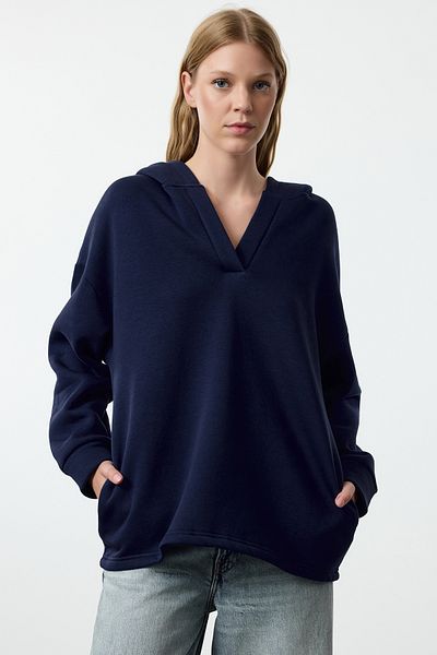 Trendyol Collection Thick Knitted Hooded Navy Blue Oversize SWeatshirt - TWOAW25sw00023